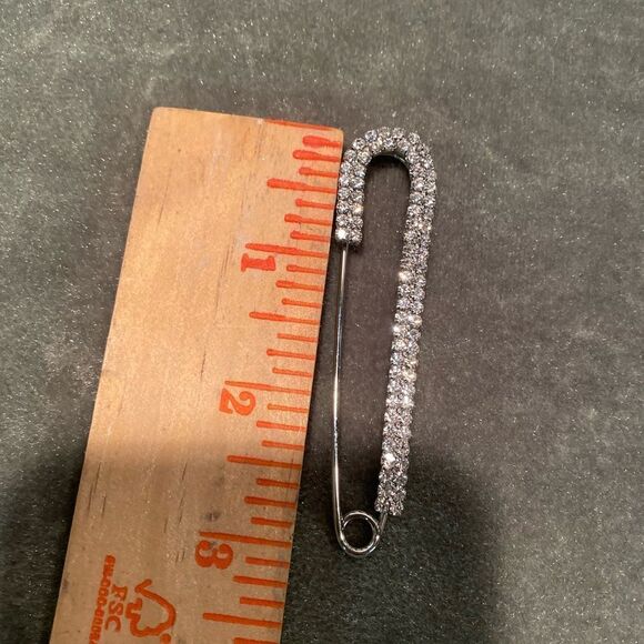 #403 LETTER "J" RHINESTONE Hat Pin - Picture 6 of 6